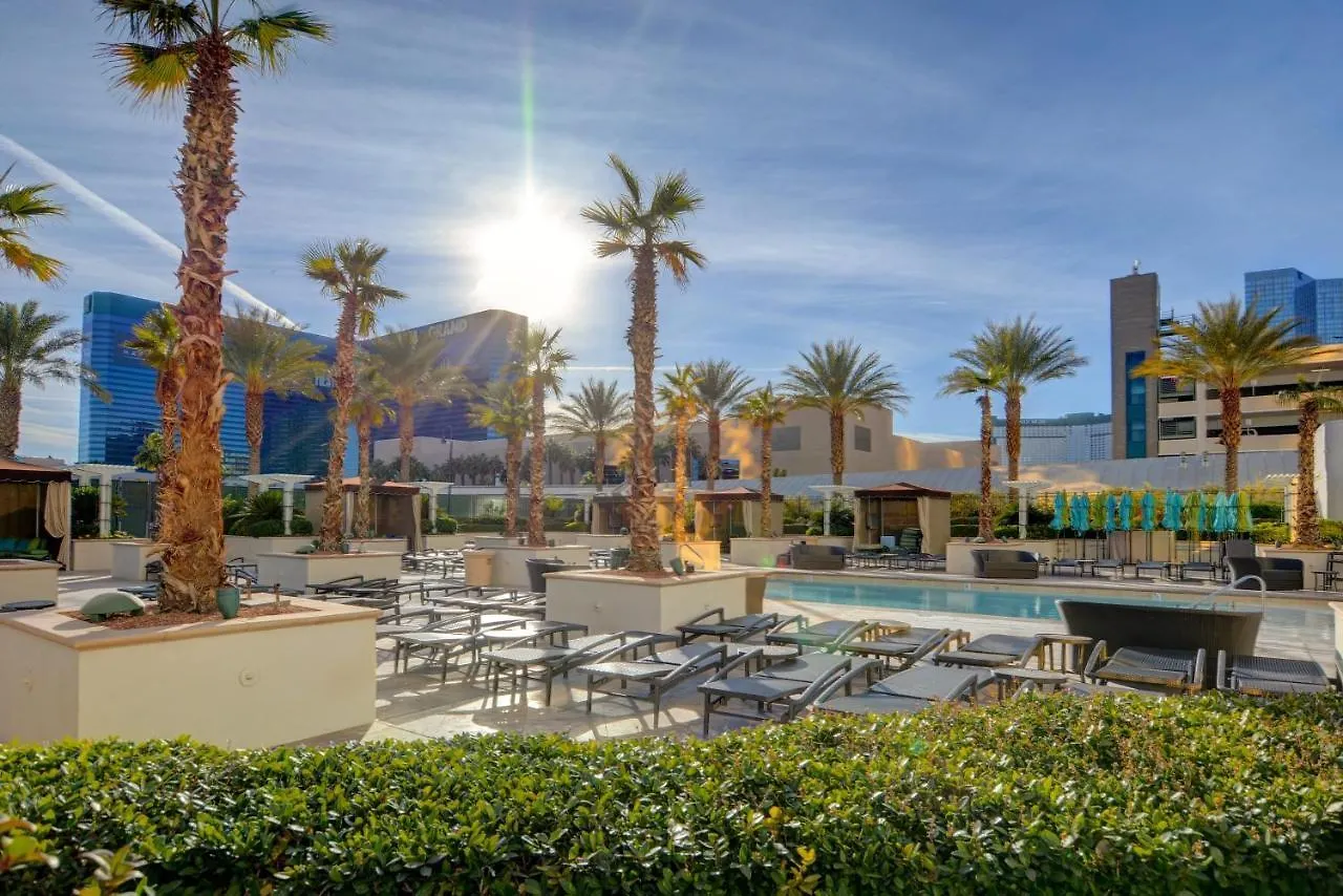 Mgm Signature-28-705 F1 Track & Strip View Balcony Las Vegas United States